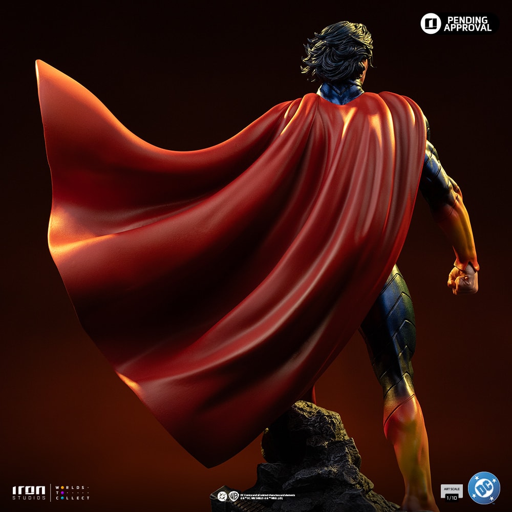 DC Comics Superman Absolute 1:10 Scale Statue  (Prototype Shown) View 11