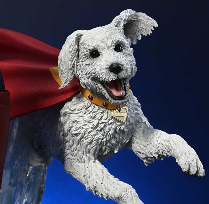 DC Comics Superman with Krypto 1:3 Scale Statue  (Prototype Shown) View 4