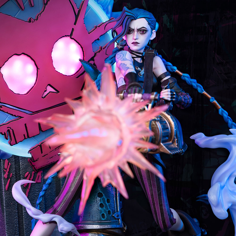 League of Legends Jinx Quarter Scale Statue  (Prototype Shown) View 4
