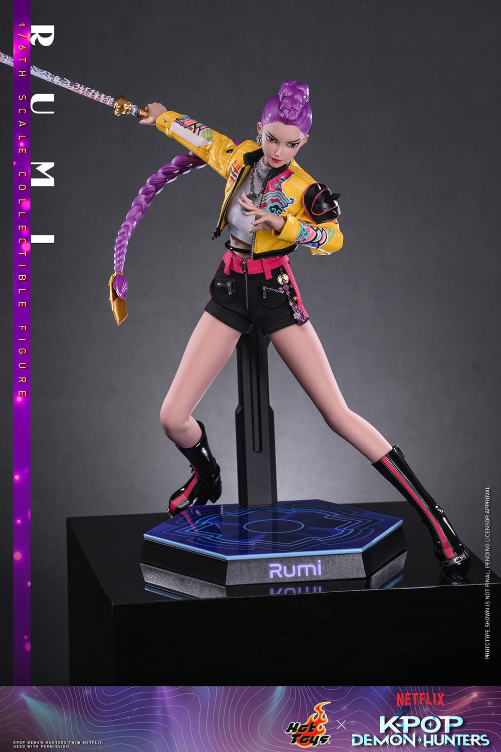 KPop Demon Hunters Rumi Sixth Scale Figure  (Prototype Shown) View 8