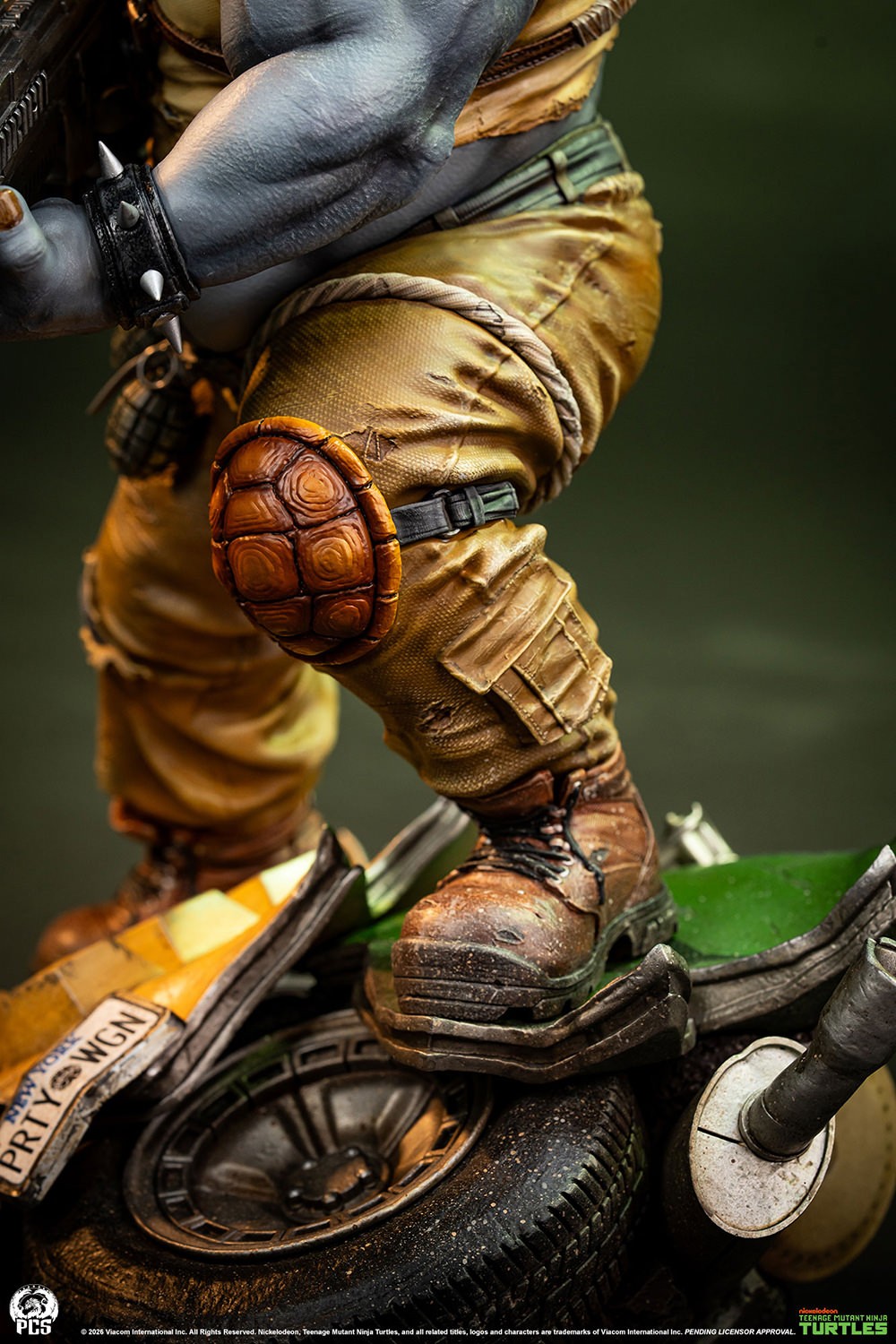 Teenage Mutant Ninja Turtles Rocksteady 1:3 Scale Statue  (Prototype Shown) View 13