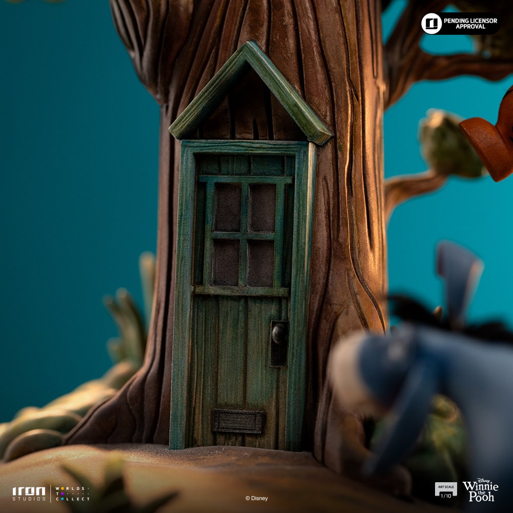 Disney Winnie the Pooh (100th Anniversary) Deluxe 1:10 Scale Statue  (Prototype Shown) View 9