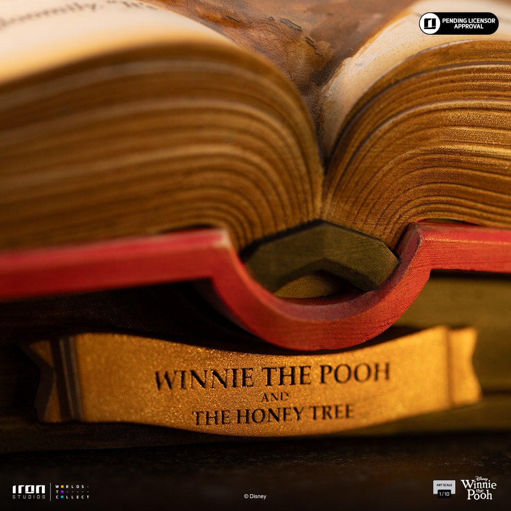 Disney Winnie the Pooh (100th Anniversary) Deluxe 1:10 Scale Statue  (Prototype Shown) View 10