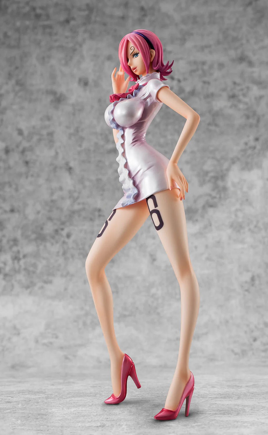 One Piece Vinsmoke Reiju Collectible Figure  (Prototype Shown) View 7