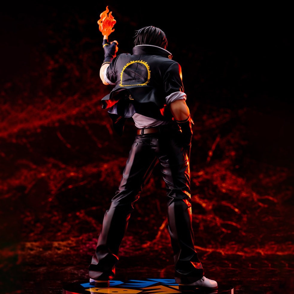 The King of Fighters Kyo Kusanagi (The King of Fighters '98 Version) Collectible Figure  (Prototype Shown) View 3