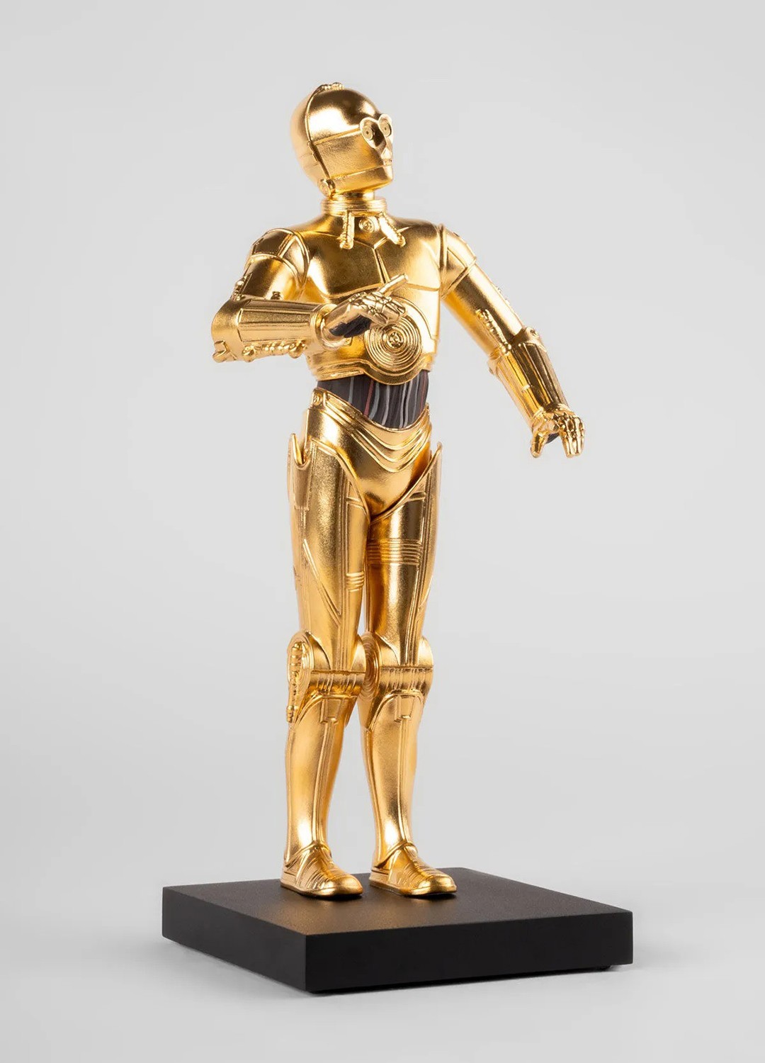 Star Wars C-3PO Porcelain Statue  (Prototype Shown) View 7