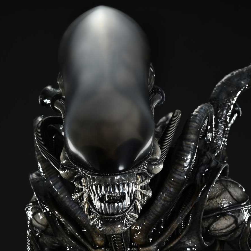 Alien Big Chap Xenomorph 1:3 Scale Statue  (Prototype Shown) View 4