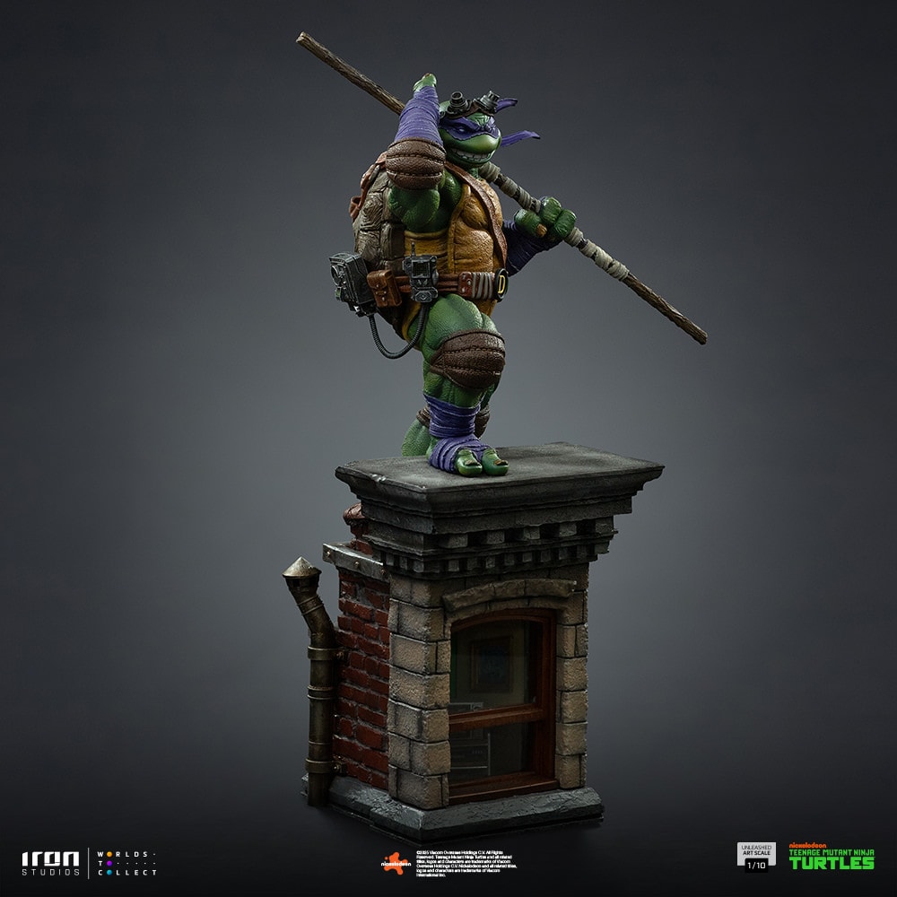 Teenage Mutant Ninja Turtles Donatello Unleashed 1:10 Scale Statue  (Prototype Shown) View 11