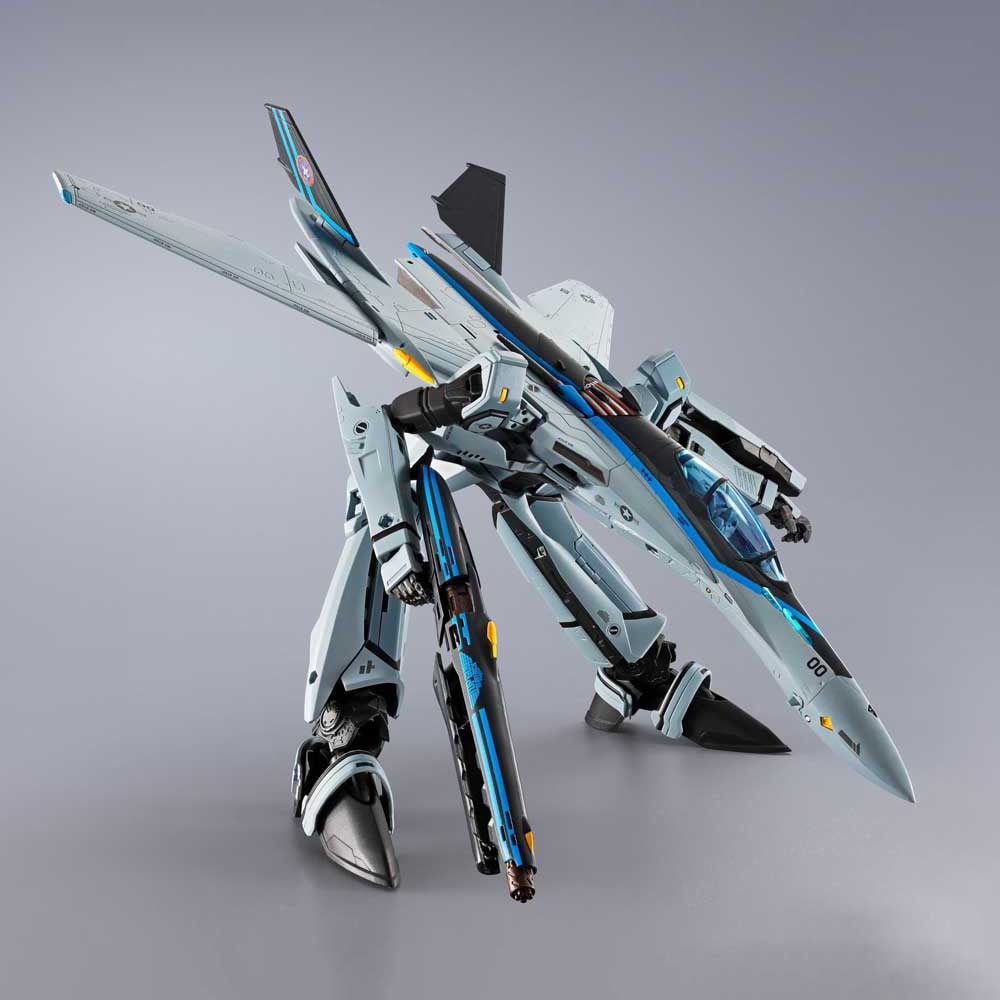 Macross VF-25 Messiah Valkyrie Top Gun: Maverick Ver. Action Figure  (Prototype Shown) View 3
