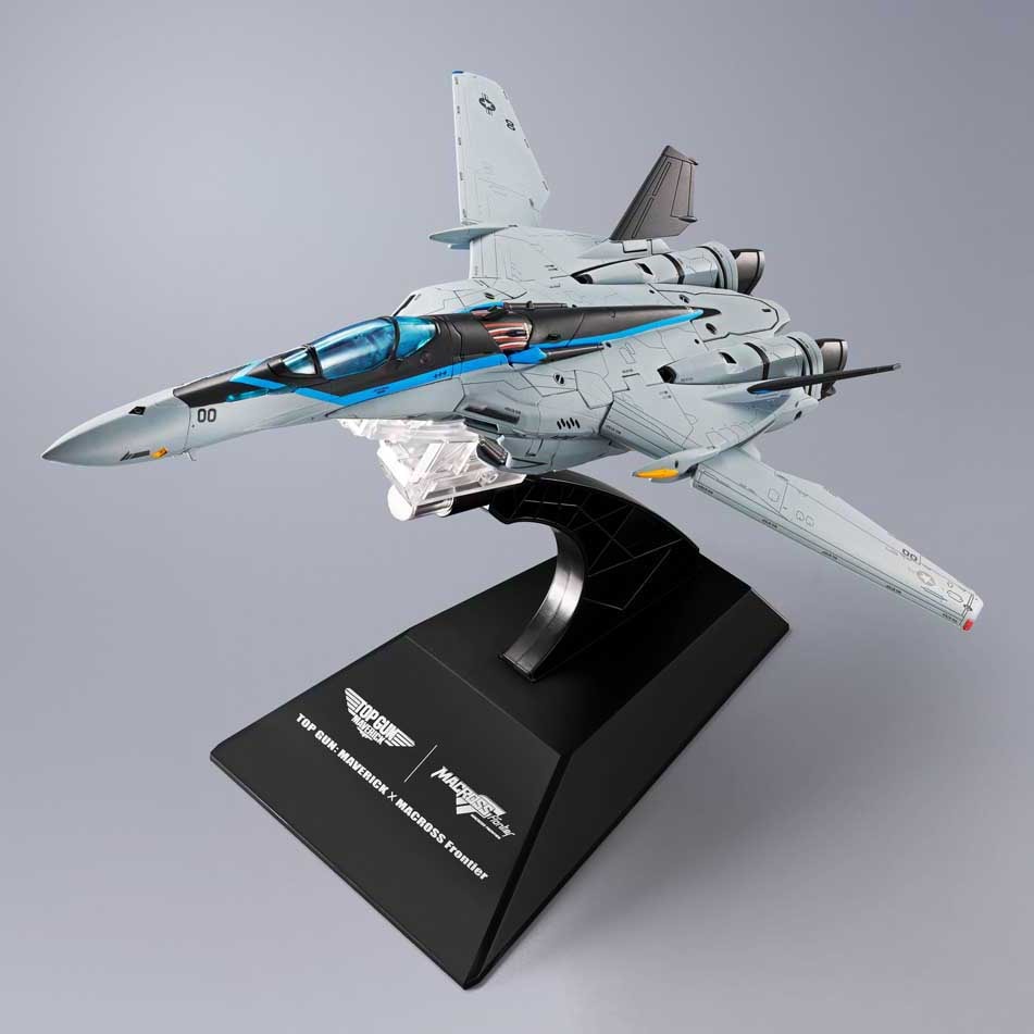 Macross VF-25 Messiah Valkyrie Top Gun: Maverick Ver. Action Figure  (Prototype Shown) View 4