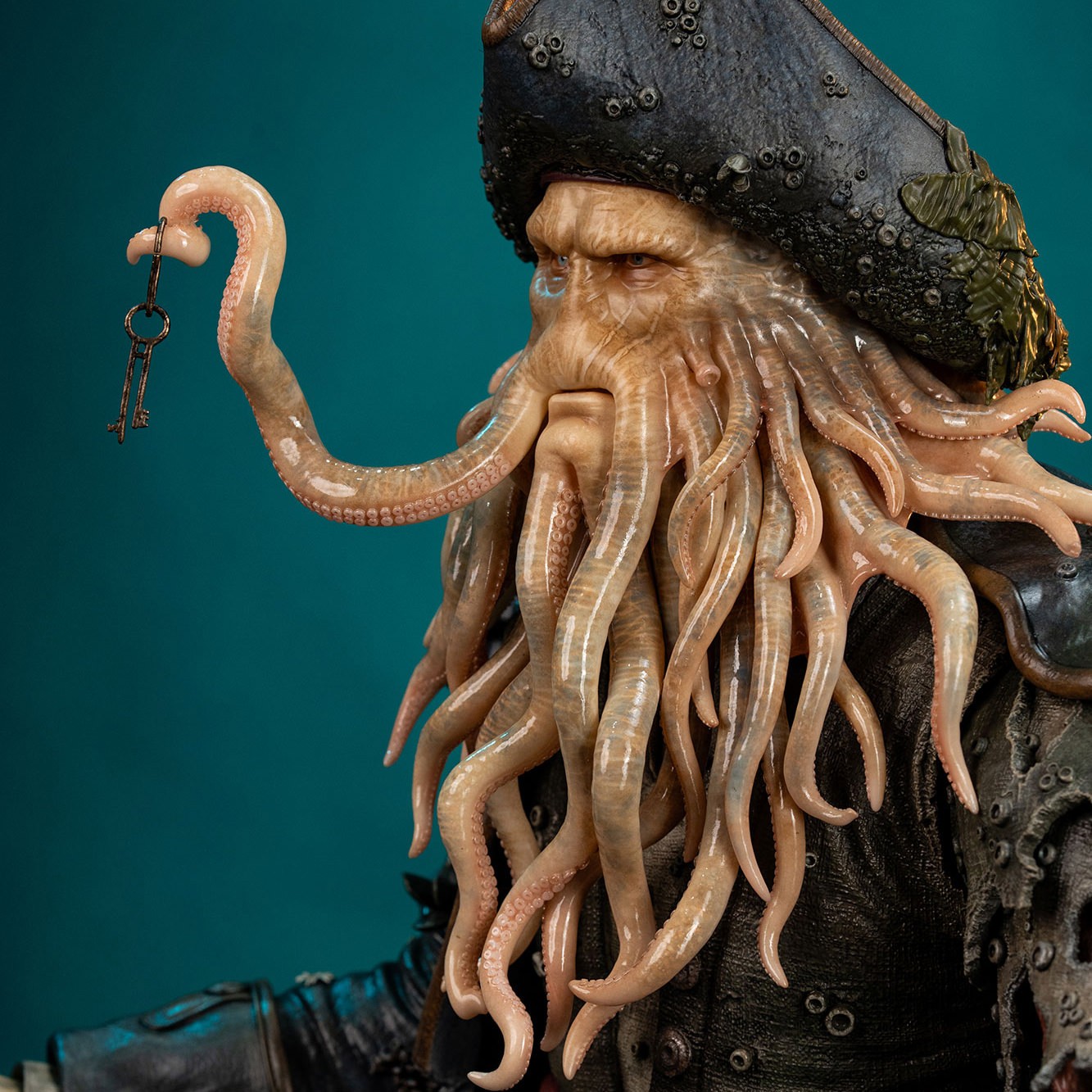 Disney Davy Jones (Deluxe Edition) 1:3 Scale Statue  (Prototype Shown) View 3
