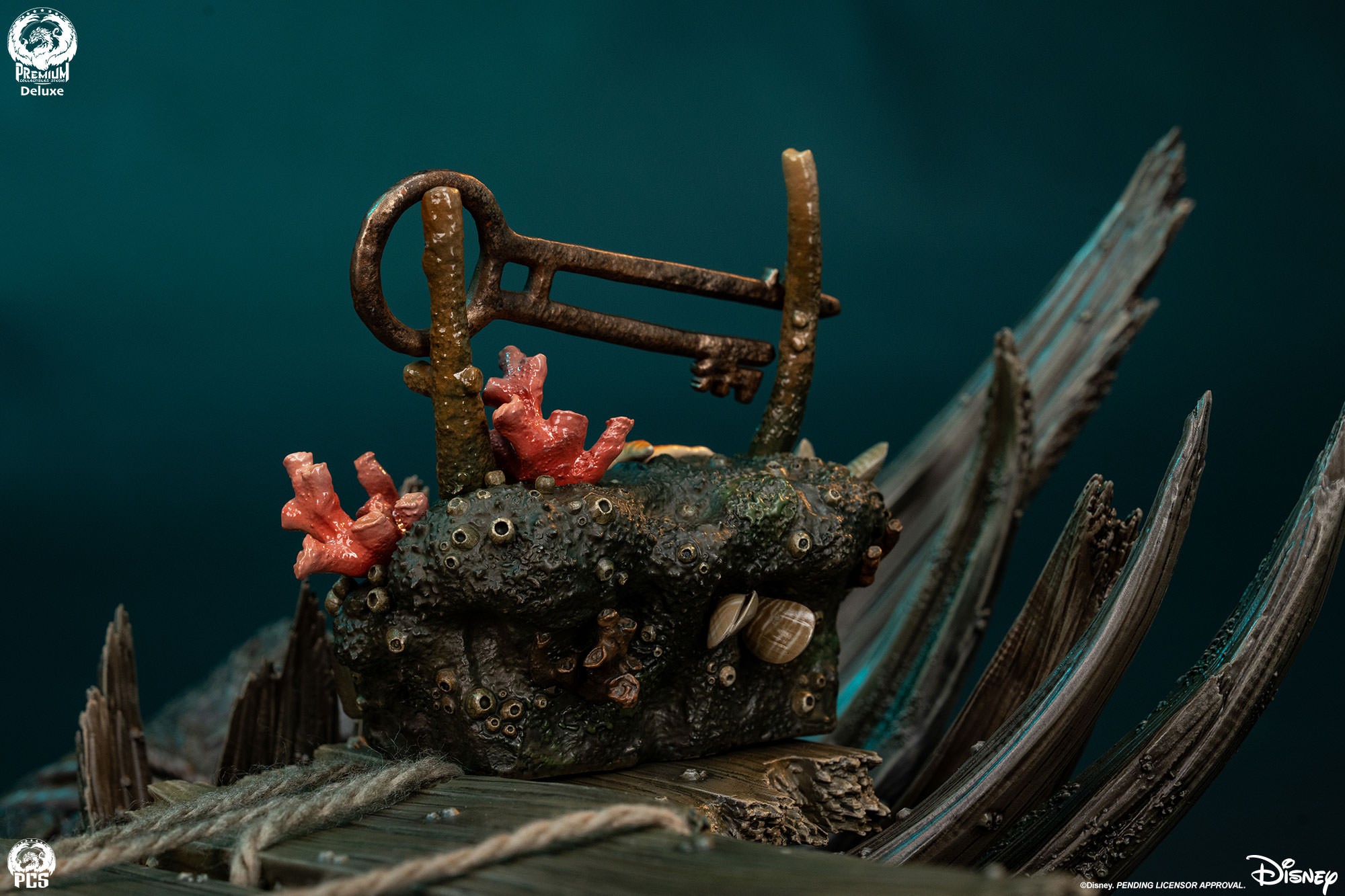 Disney Davy Jones (Deluxe Edition) 1:3 Scale Statue  (Prototype Shown) View 6