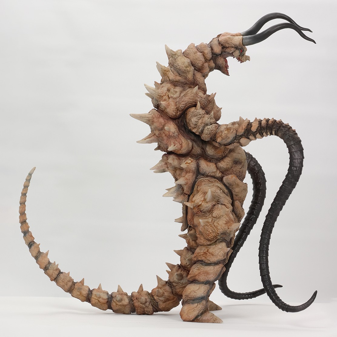 Ultraman Gudon Vinyl Collectible  (Prototype Shown) View 3