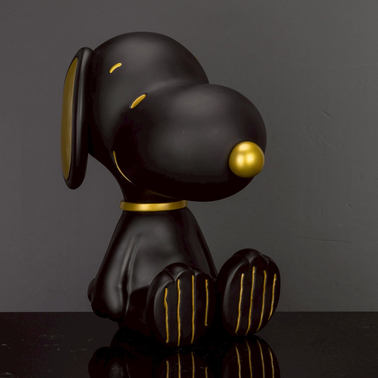 Peanuts Snoopy Piggy Bank (Black & Gold Version) Collectible Figure  (Prototype Shown) View 5