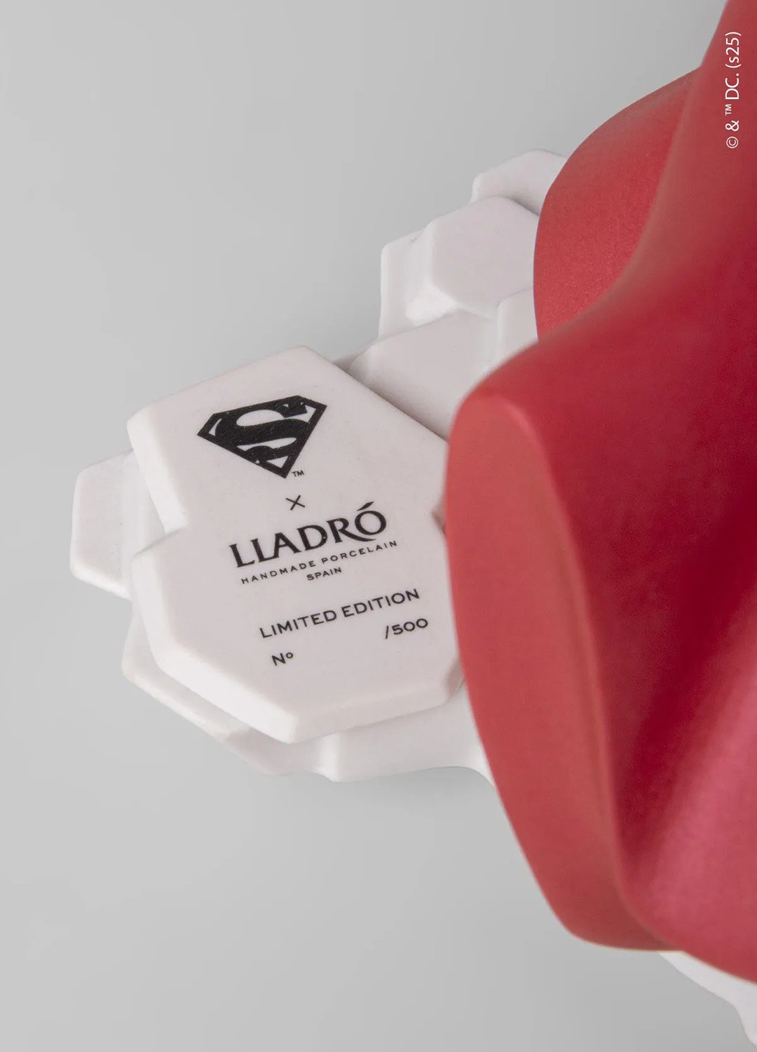 DC Comics Superman Porcelain Statue  (Prototype Shown) View 9