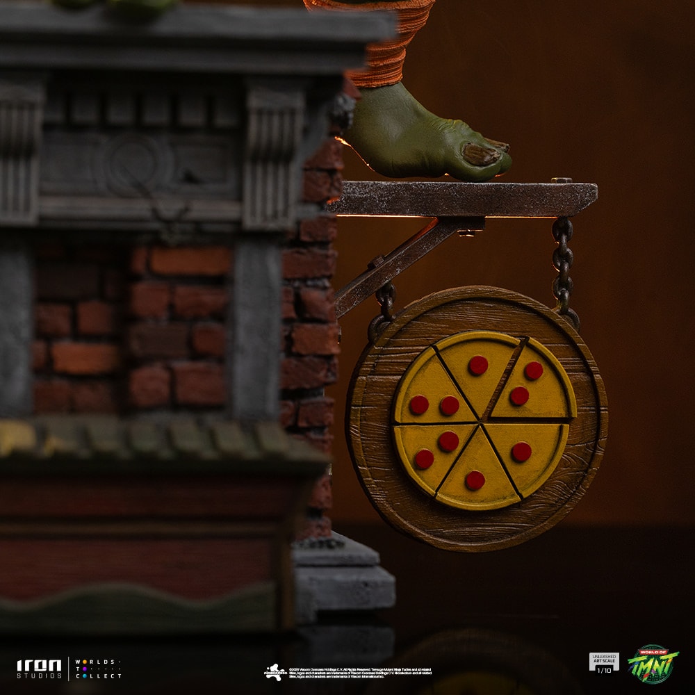 Teenage Mutant Ninja Turtles Michelangelo Unleashed 1:10 Scale Statue  (Prototype Shown) View 7