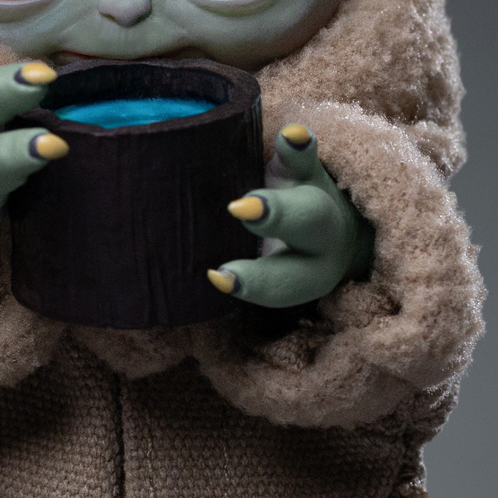 Star Wars Grogu Always Hungry Quarter Scale Statue  (Prototype Shown) View 4