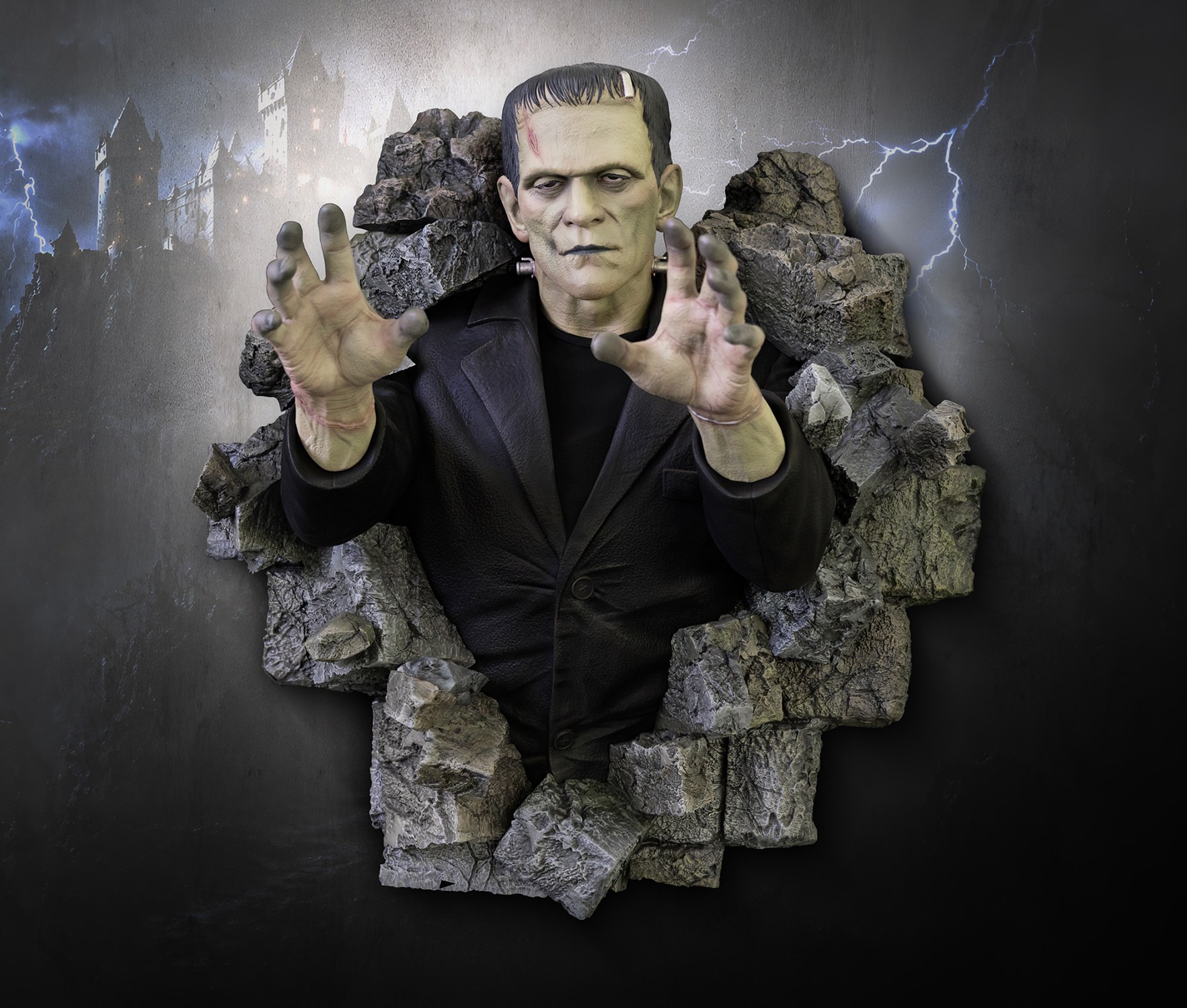 Universal Monsters Frankenstein Wall Sculpture Wall Decor  (Prototype Shown) View 10