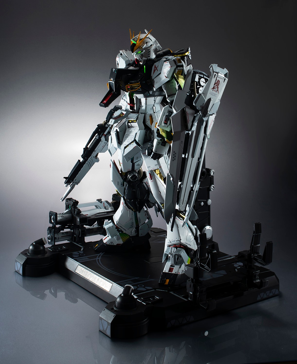Gundam RX-93 ν GUNDAM Action Figure  (Prototype Shown) View 10