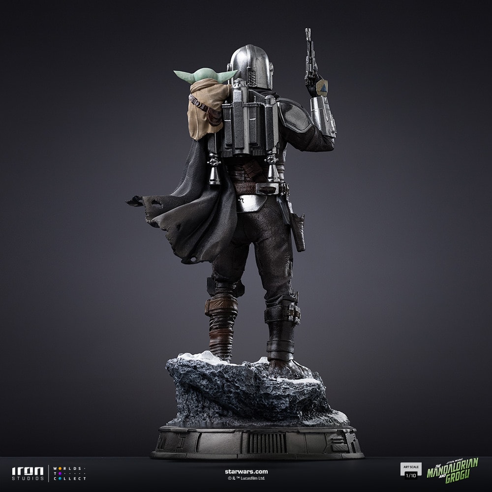 Mandalorian and Grogu 1:10 Scale Statue by Iron Studios | Sideshow