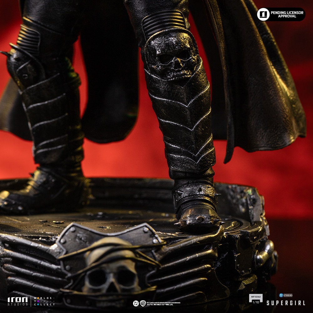 DC Comics Lobo 1:10 Scale Statue  (Prototype Shown) View 5
