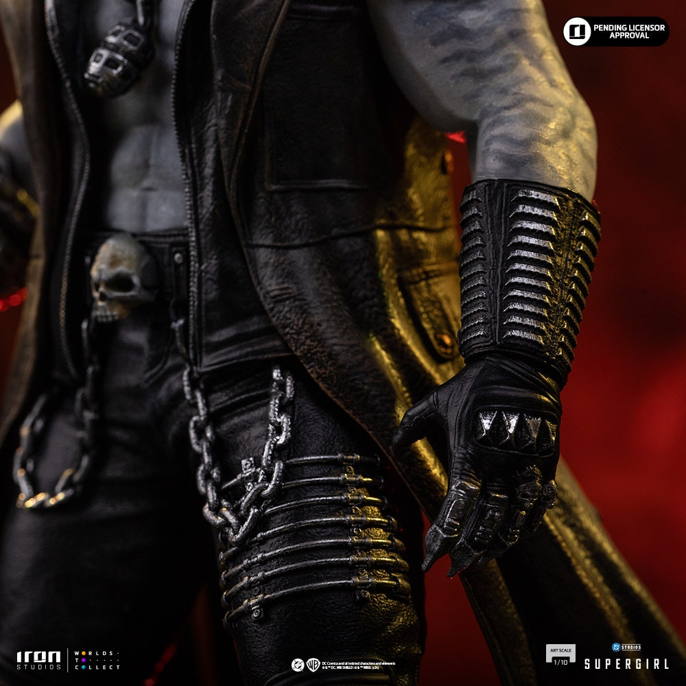 DC Comics Lobo 1:10 Scale Statue  (Prototype Shown) View 7