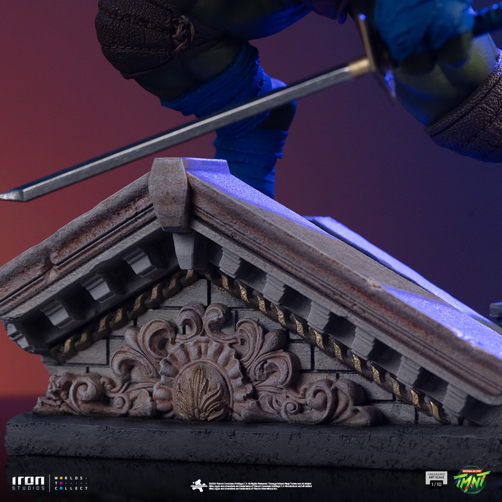 Teenage Mutant Ninja Turtles Leonardo 1:10 Scale Statue  (Prototype Shown) View 6
