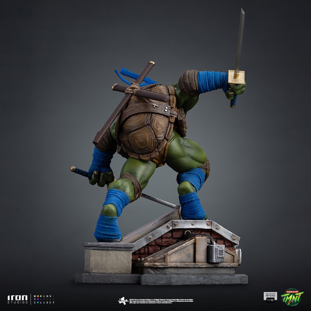 Teenage Mutant Ninja Turtles Leonardo 1:10 Scale Statue  (Prototype Shown) View 9