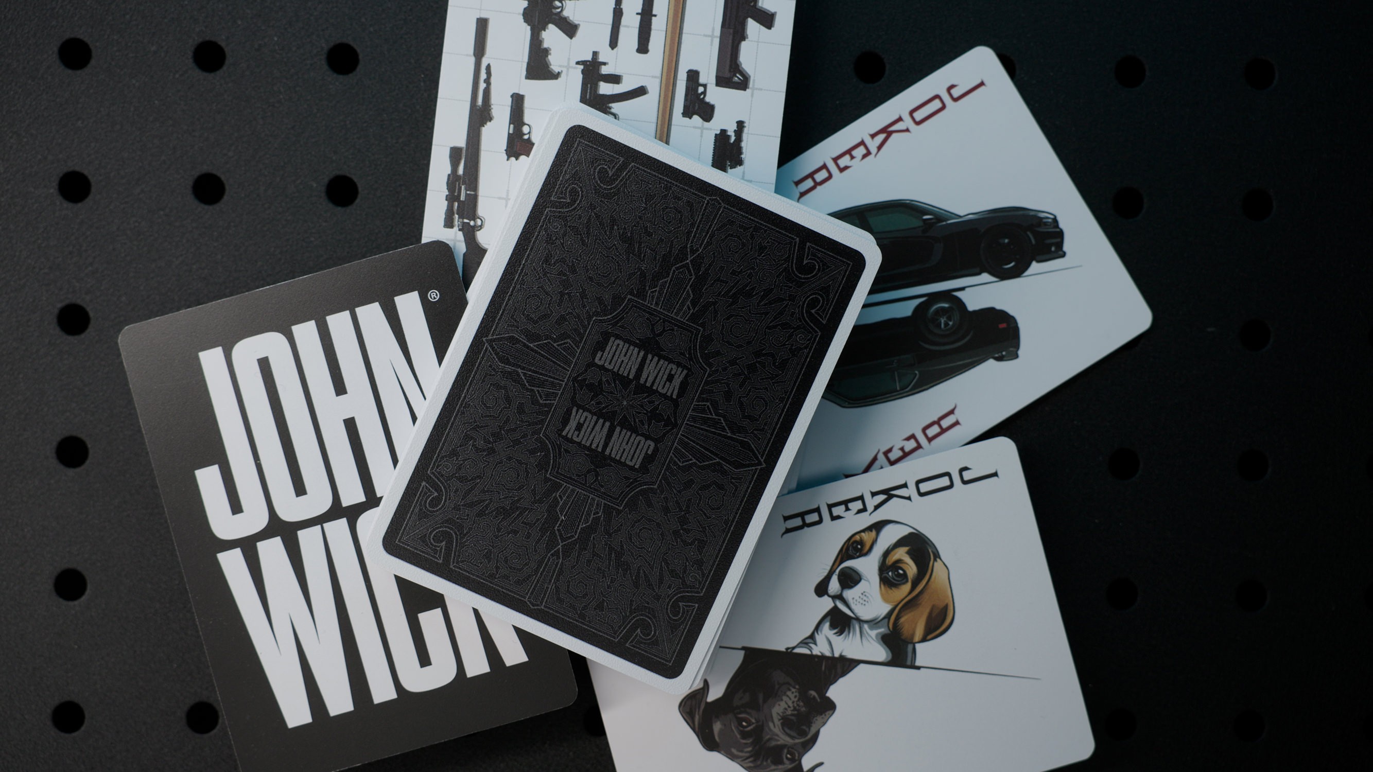 John Wick Poker Chip Set by Pirate Gold Poker | Sideshow Collectibles