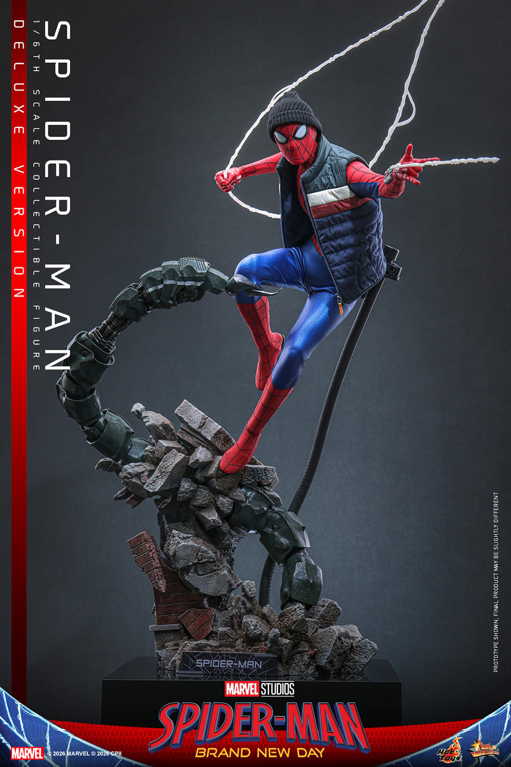 Marvel Spider-Man (Deluxe Version) Sixth Scale Figure  (Prototype Shown) View 9
