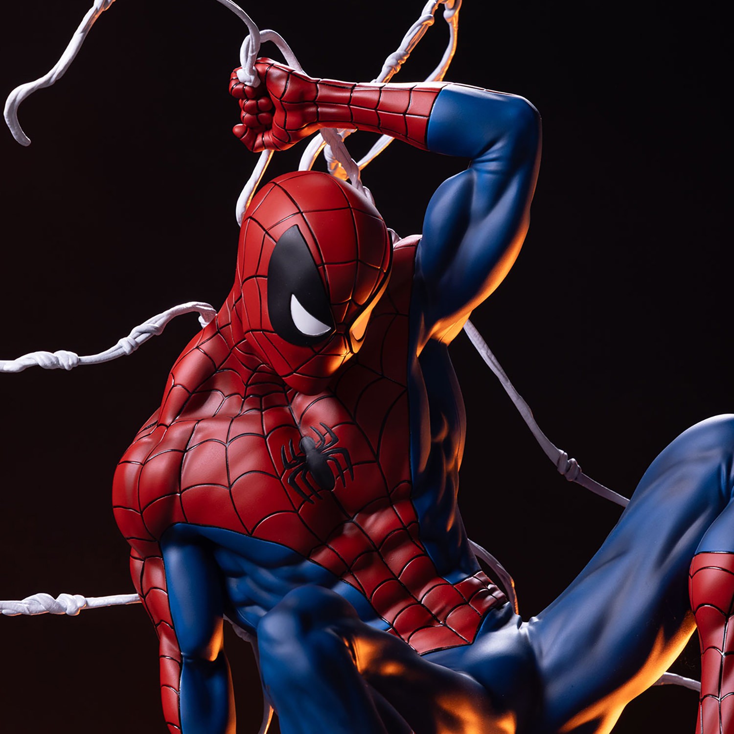 Marvel Spider-Man 1:3 Scale Statue  (Prototype Shown) View 5