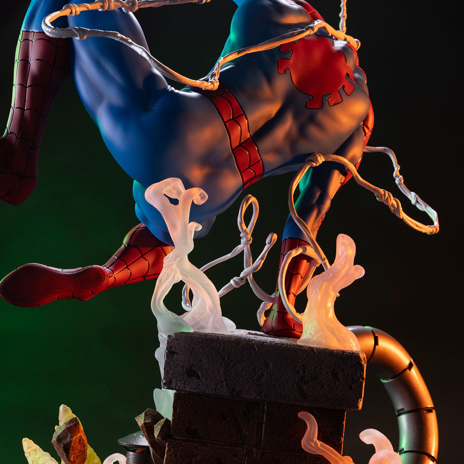 Marvel Spider-Man (Deluxe Edition) 1:3 Scale Statue  (Prototype Shown) View 4
