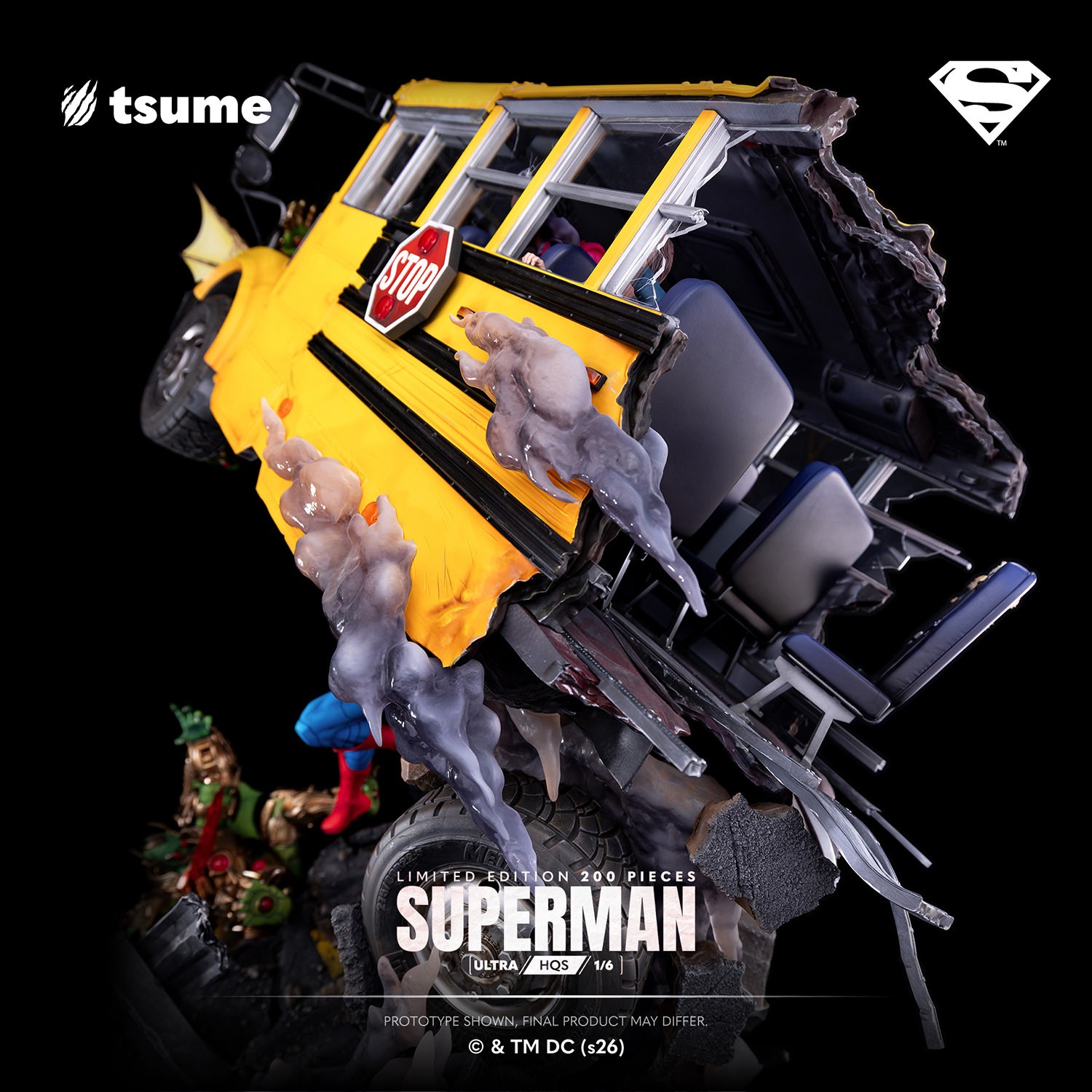 DC Comics Superman Ultra HQS Statues  (Prototype Shown) View 6