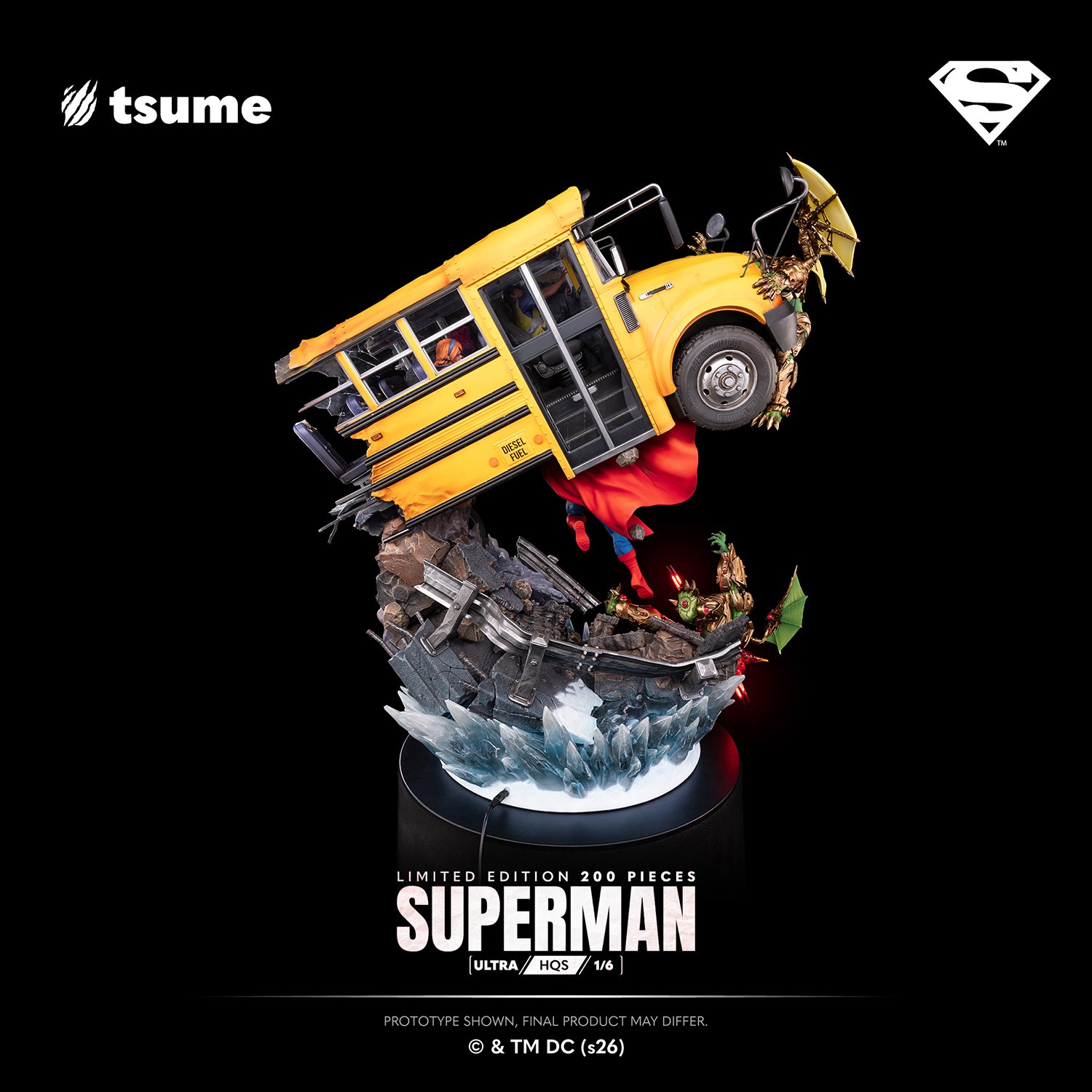 DC Comics Superman Ultra HQS Statues  (Prototype Shown) View 9