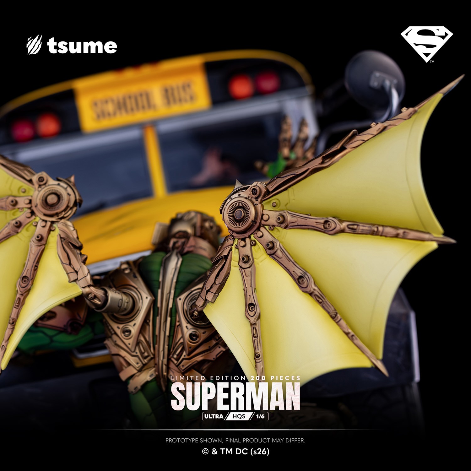 DC Comics Superman Ultra HQS Statues  (Prototype Shown) View 10