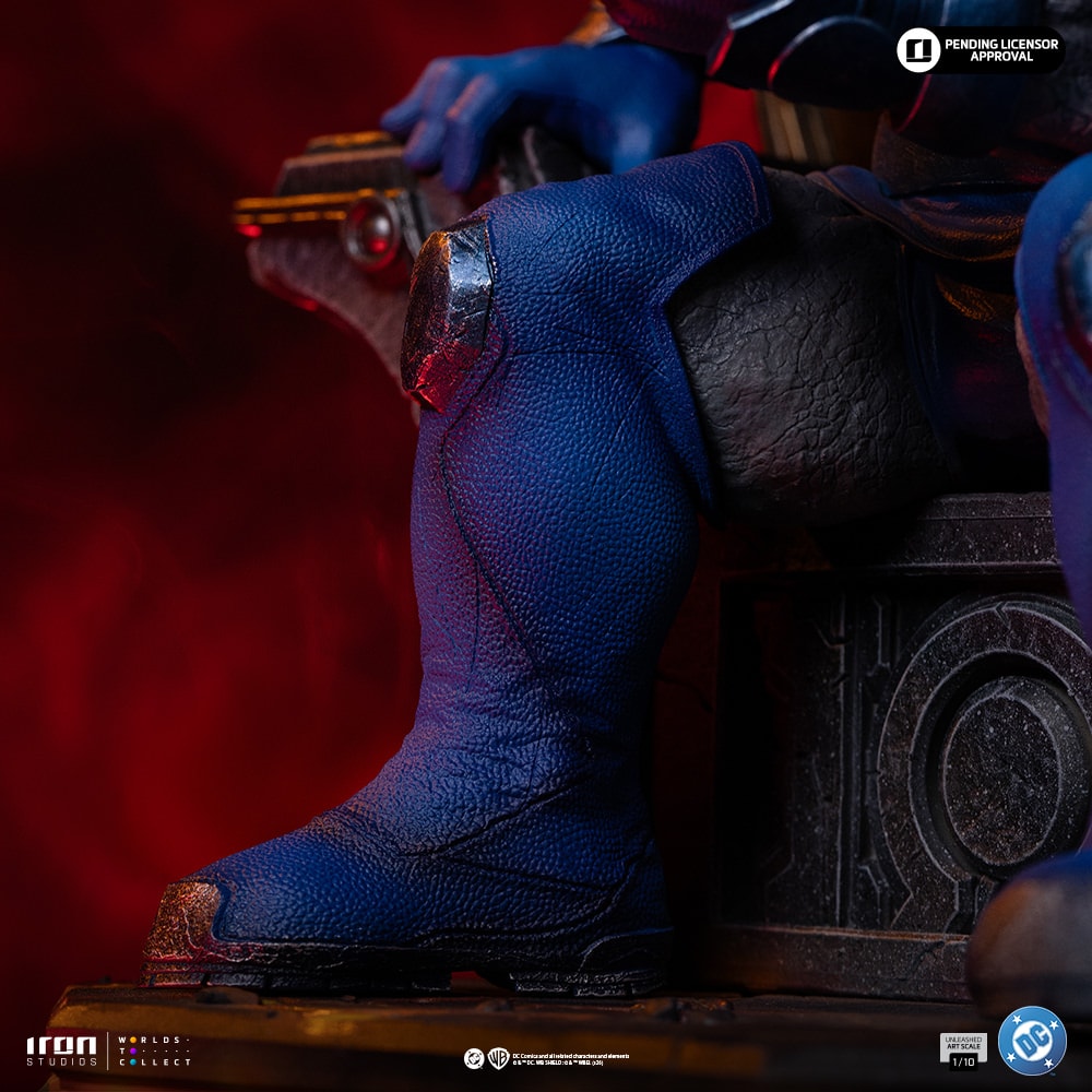 DC Comics Darkseid Unleashed 1:10 Scale Statue  (Prototype Shown) View 9