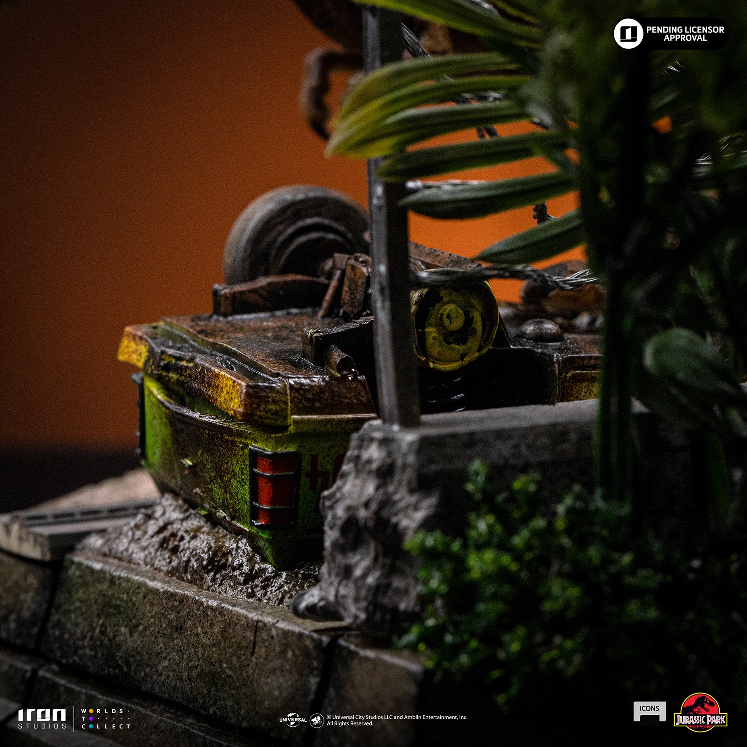 Jurassic Park T-Rex Breakout Set A Statues  (Prototype Shown) View 7