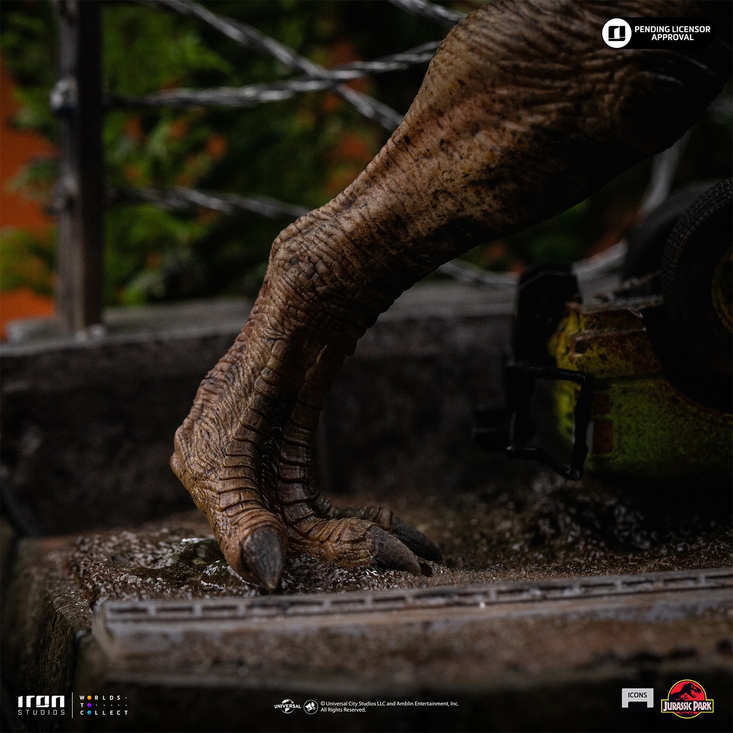 Jurassic Park T-Rex Breakout Set A Statues  (Prototype Shown) View 4