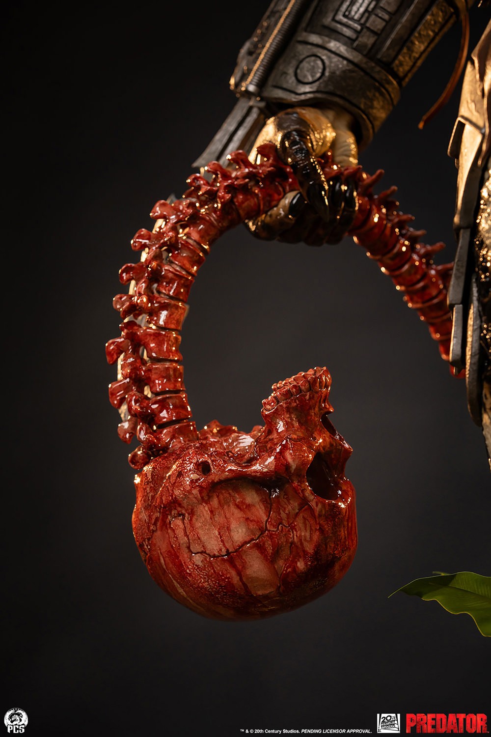 Predator Predator 1:2 Scale Statue  (Prototype Shown) View 7