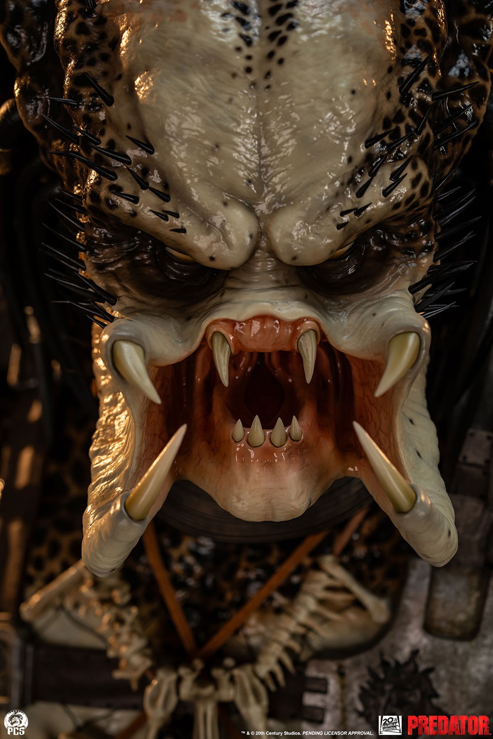 Predator Predator 1:2 Scale Statue  (Prototype Shown) View 9