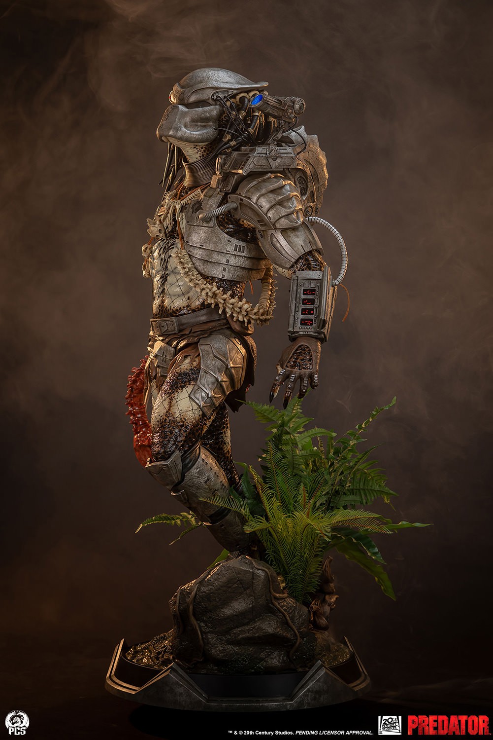 Predator Predator 1:2 Scale Statue  (Prototype Shown) View 10