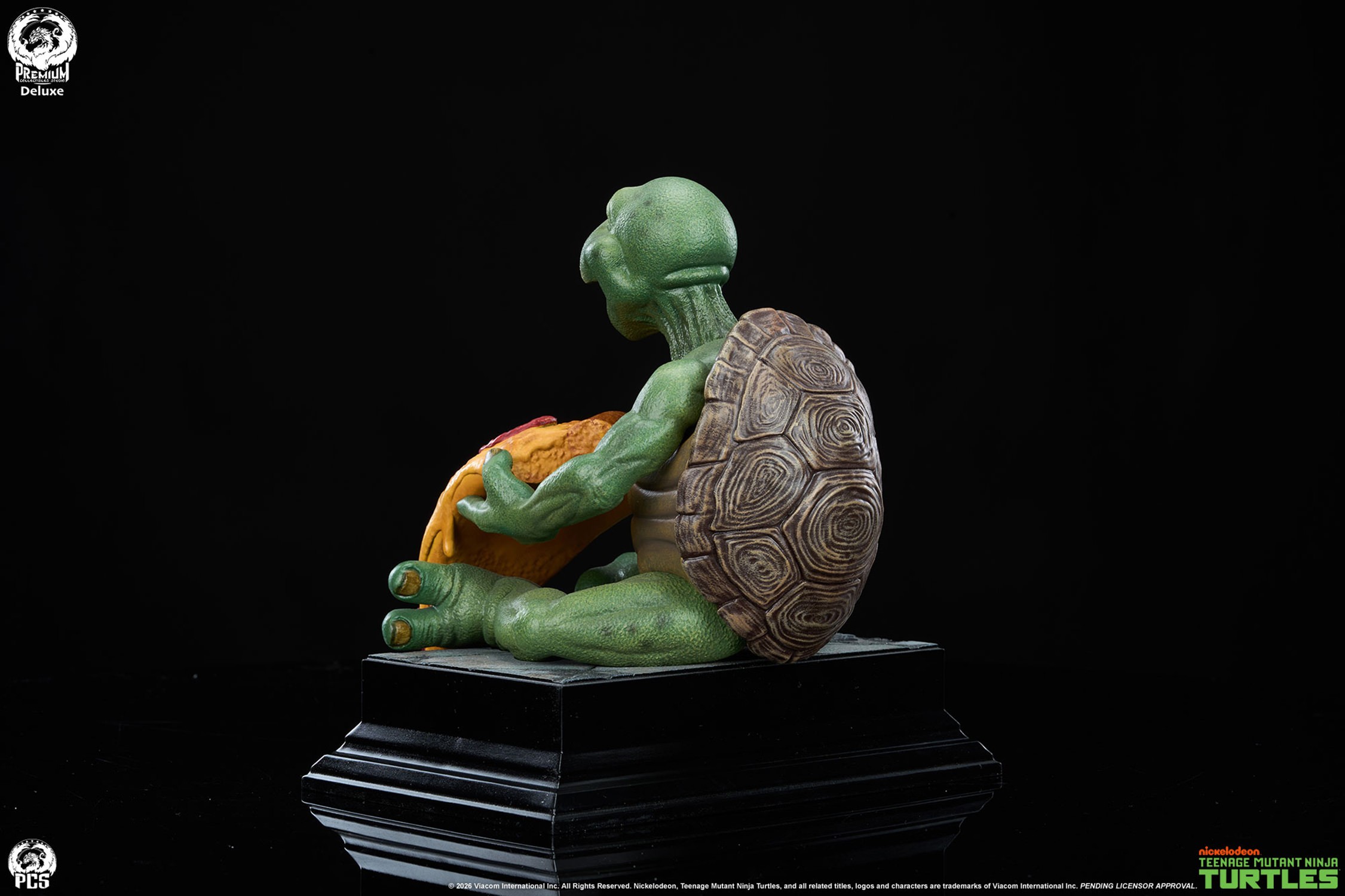Teenage Mutant Ninja Turtles TMNT – Michelangelo (Deluxe Edition) 1:2 Scale Statue  (Prototype Shown) View 9