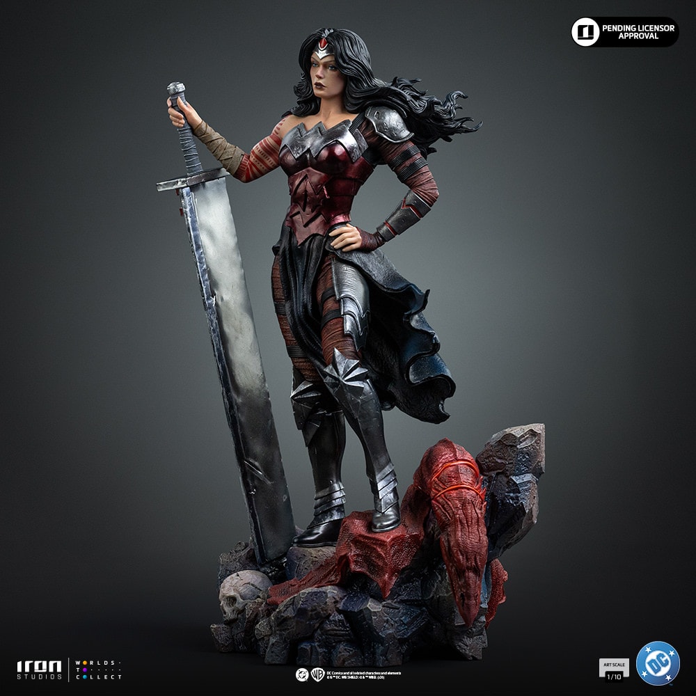 DC Comics Wonder Woman Absolute 1:10 Scale Statue  (Prototype Shown) View 9