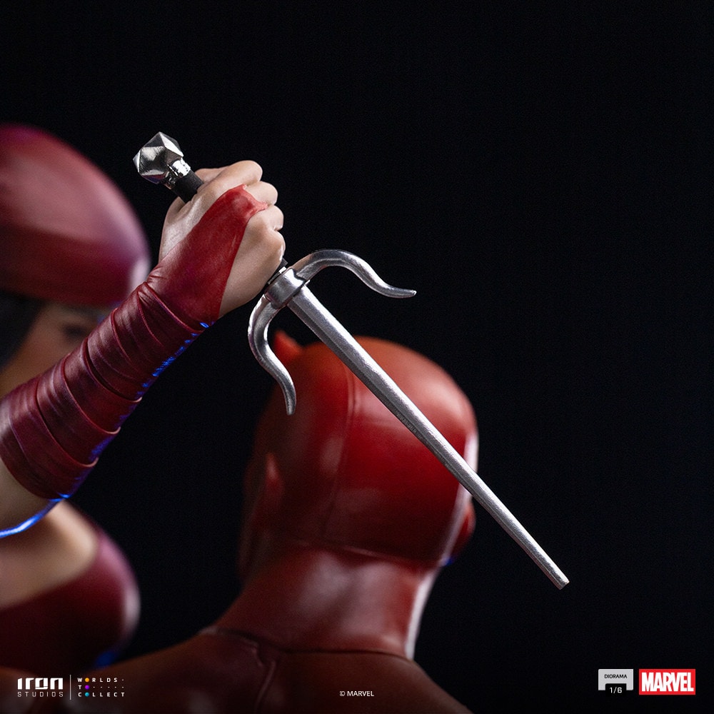 Marvel Daredevil and Elektra Statues  (Prototype Shown) View 11