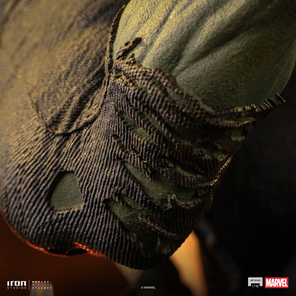 Marvel Spider-Man vs Hulk 1:10 Scale Statue  (Prototype Shown) View 10