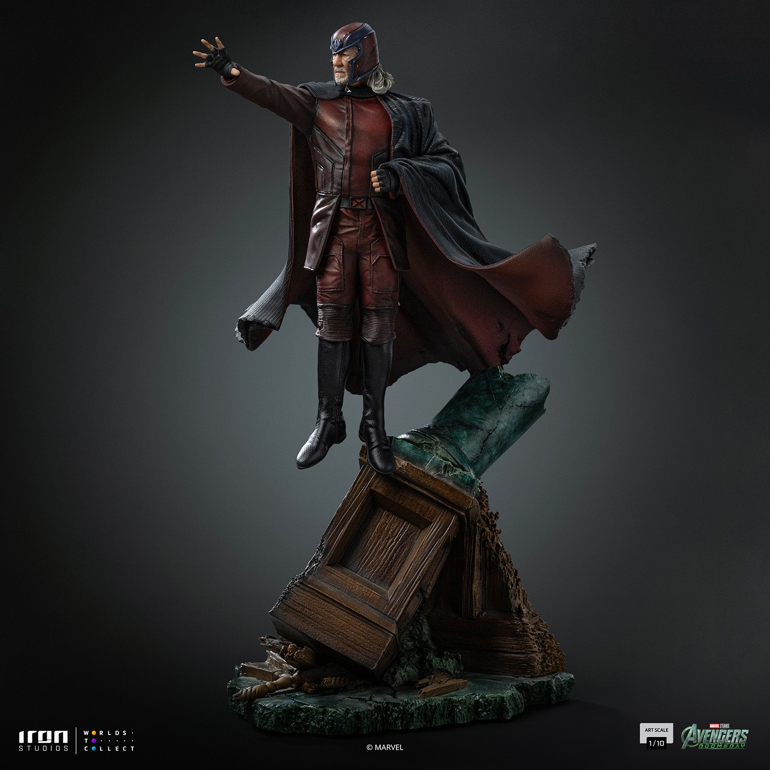 Marvel Magneto 1:10 Scale Statue  (Prototype Shown) View 2