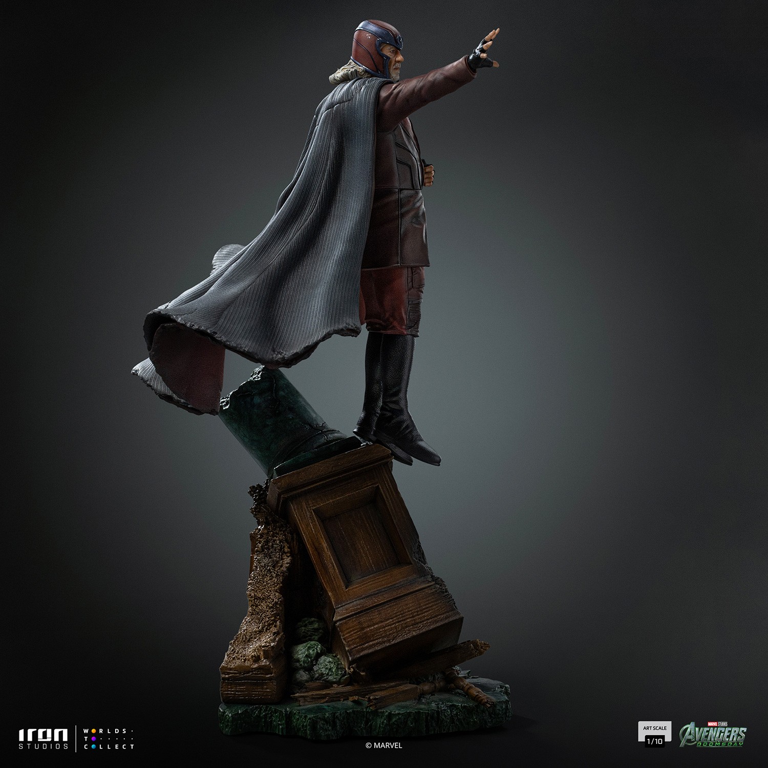 Marvel Magneto 1:10 Scale Statue  (Prototype Shown) View 4