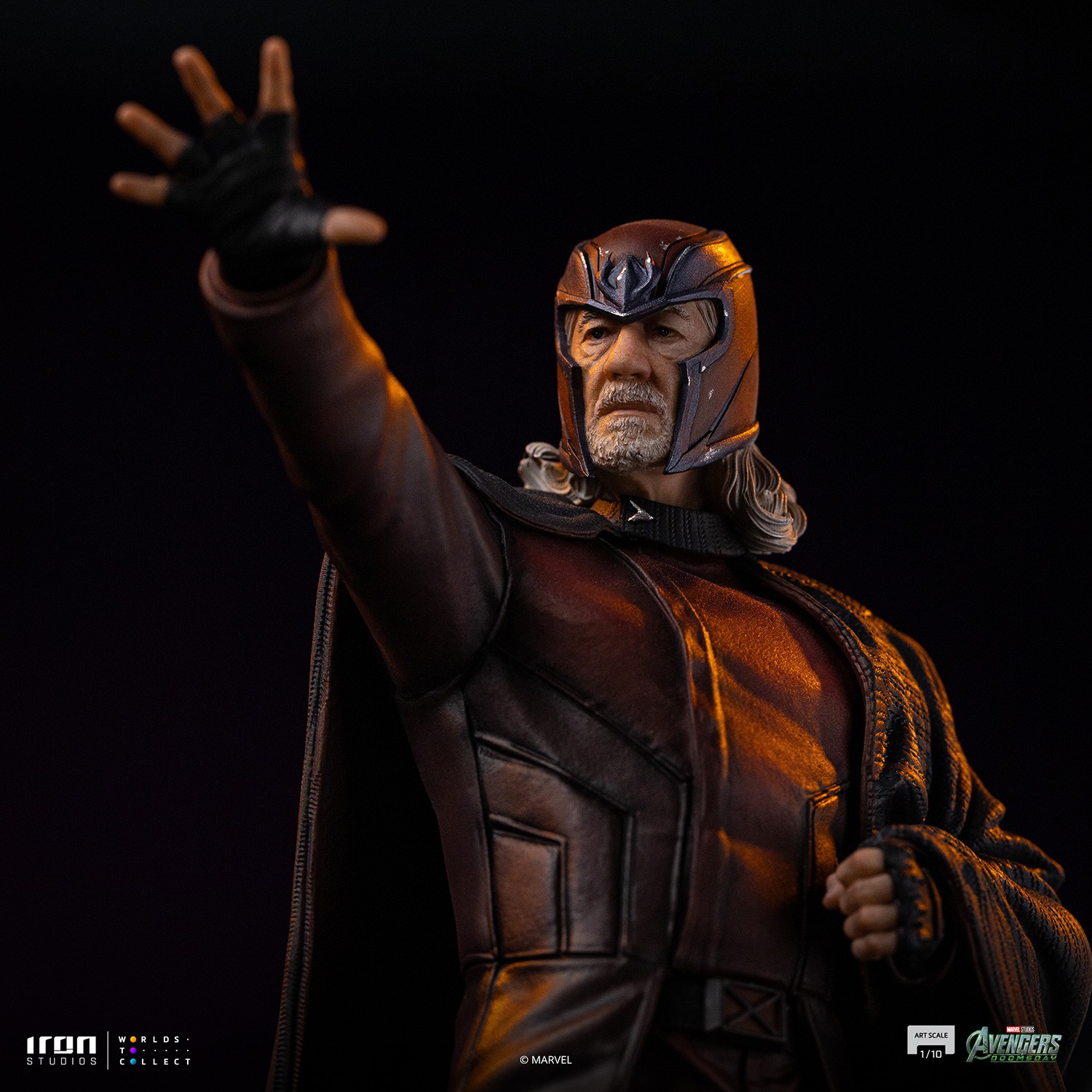Marvel Magneto 1:10 Scale Statue  (Prototype Shown) View 5