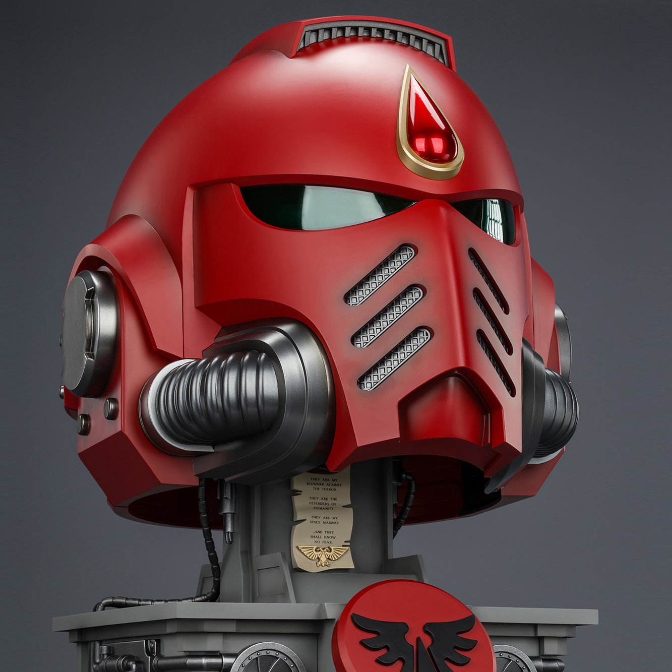 Warhammer 40K Blood Angels MkX Helmet & Display Stand Prop Replica  (Prototype Shown) View 4