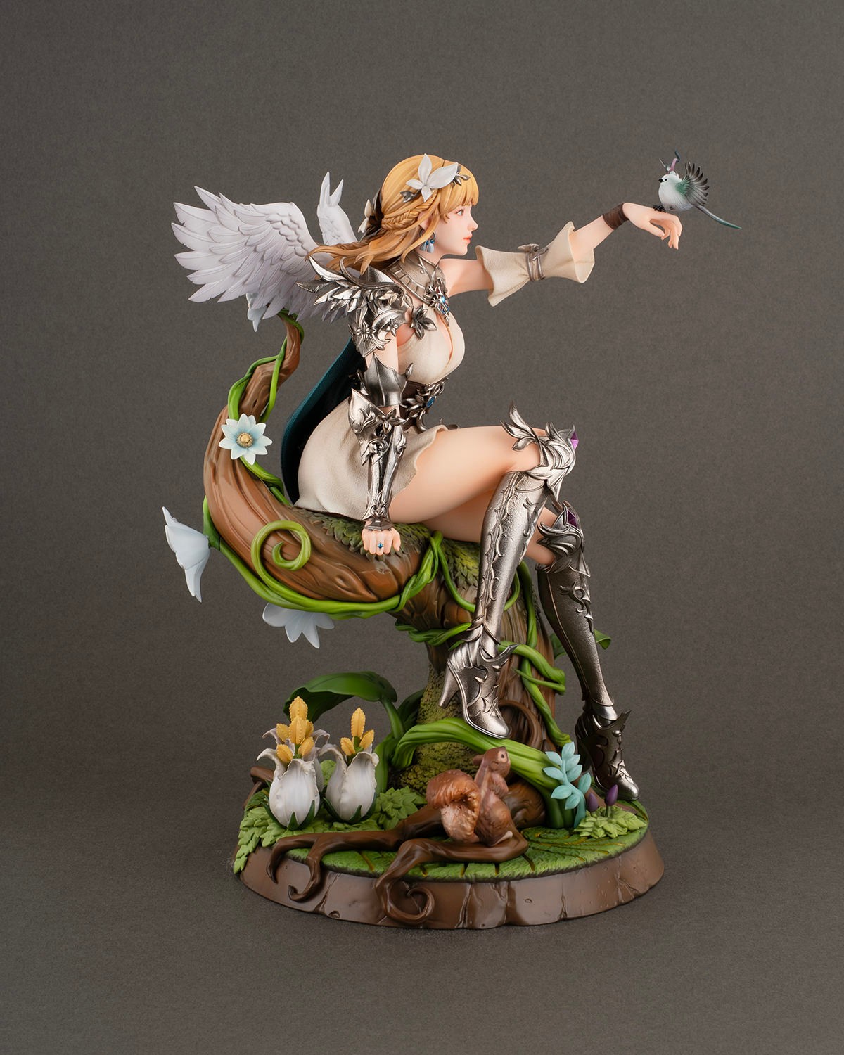 Lost Ark Ninave Statues  (Prototype Shown) View 11